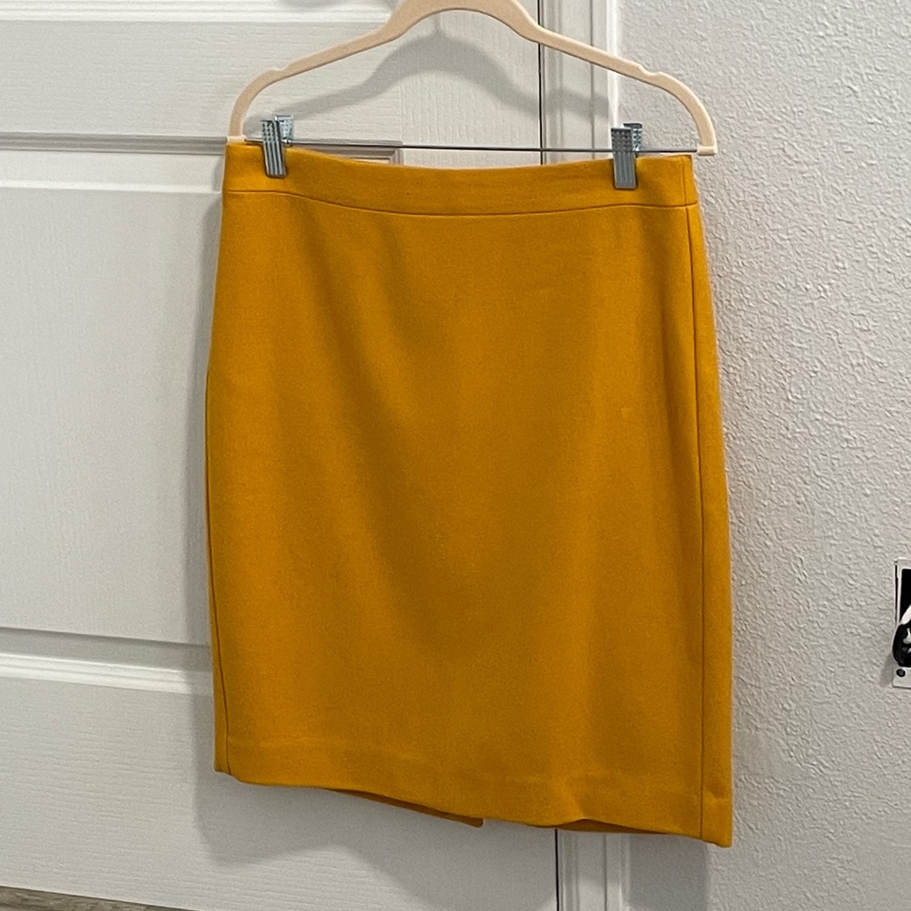 Mustard yellow JCREW pencil skirt